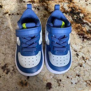 Nike baby shoe. Never worn. Size 5